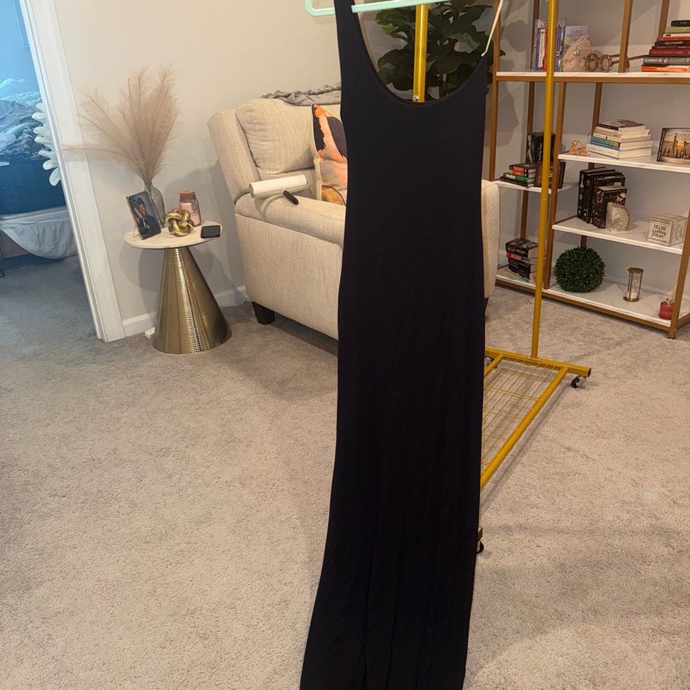 Elegant Black Maxi Dress